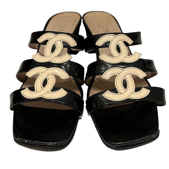 Iconic 90’s Chanel Heel Sandals - Picture 5 of 11
